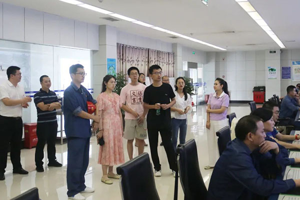 清华大学暑期实践团到k8凯发·天生赢家参观